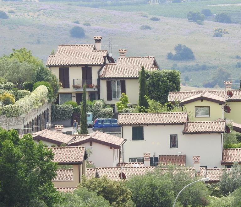 Immigrati a Capalbio, l'assessore Bugli al sindaco: "È un'opportunità"