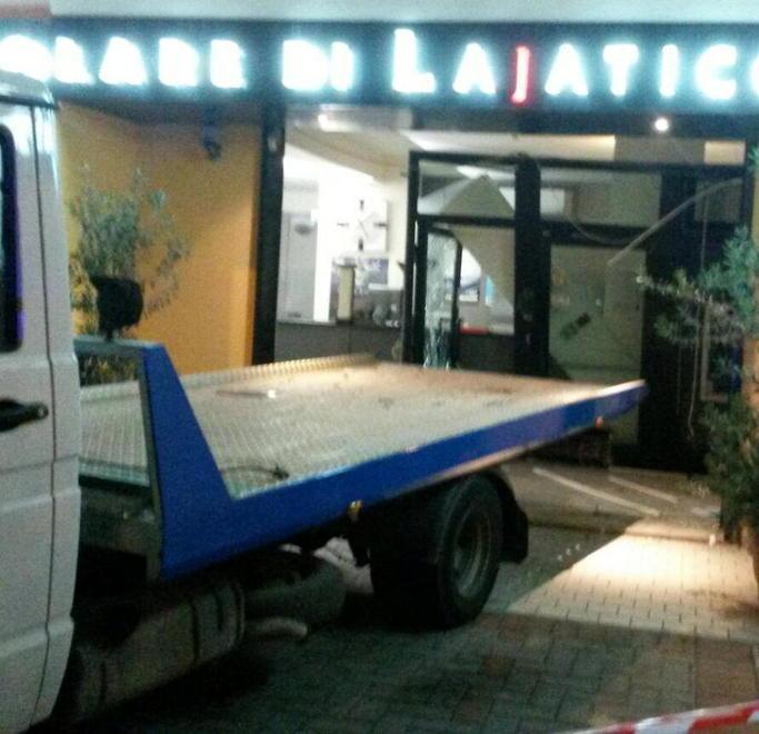 Episodio analogo il primo agosto al Romito