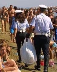 Sequestrati 770 articoli di bigiotteria 