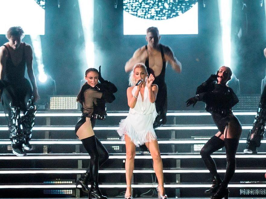Kylie Minogue, bomba sexy e inarrestabile 