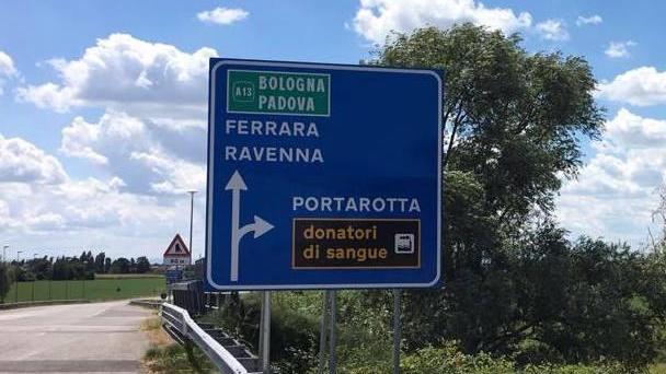 Cartello stradale, sbagliato il nome