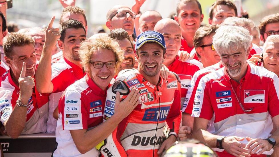 La Ducati spadroneggia Iannone resuscita la Rossa