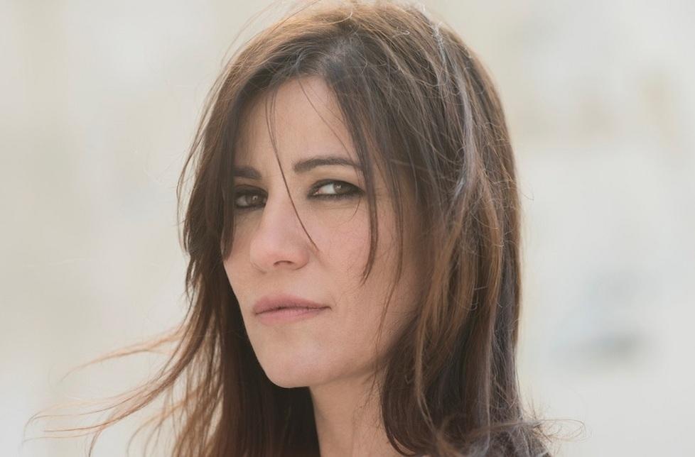 Paola Turci, emozioni in acustica al porto di Punta Ala