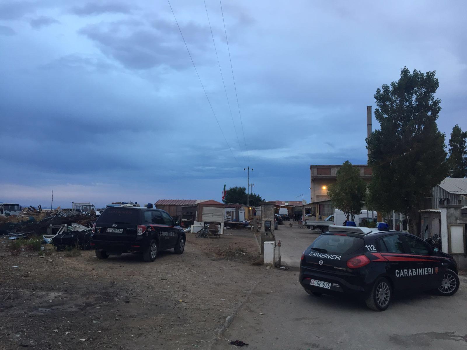 Il blitz dei carabinieri al campo nomadi di Selargius