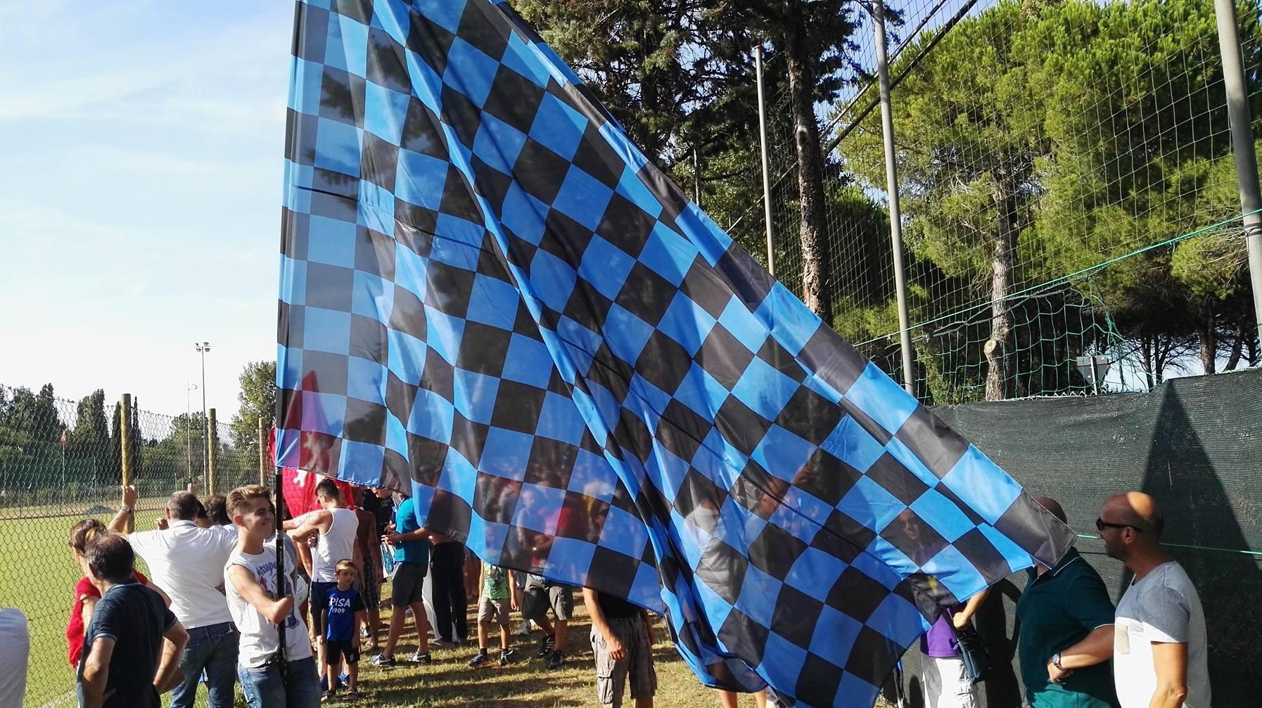 Tifosi a San Piero a Grado