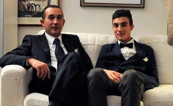 Morto a 18 anni «Diteci la verità su nostro figlio» 