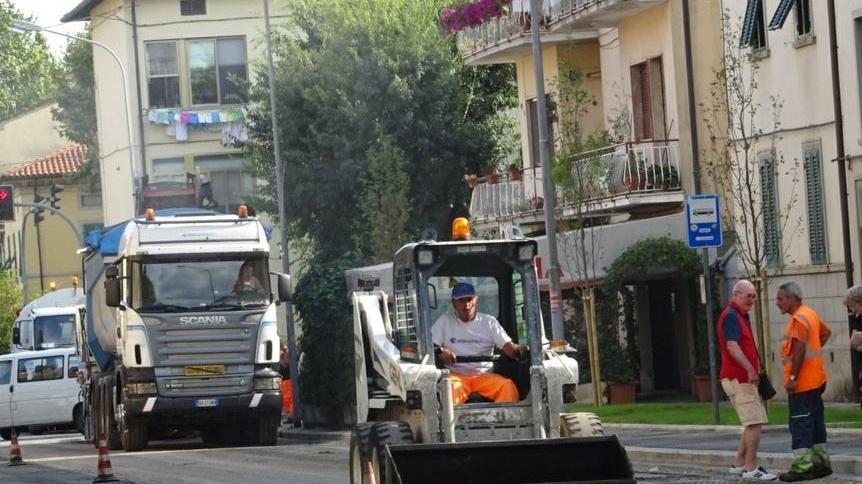 Asfalto nuovo in viale Italia e a settembre tocca a viale Matteotti