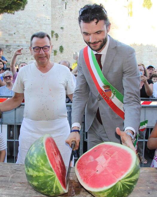 In duemila all’assalto del cocomero 