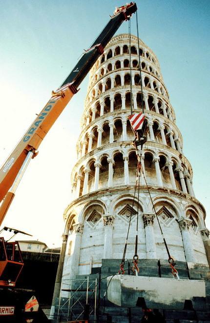 Addio al “raddrizzatore” della Torre 