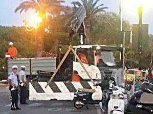 Ai fuochi con le barriere anti terrorismo 