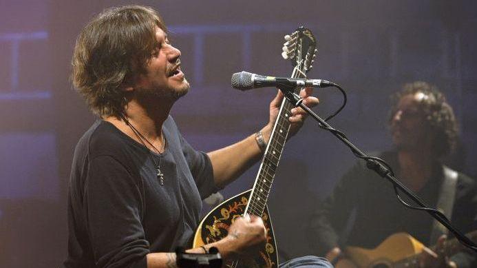 Cristiano De André canta Fabrizio a Cardedu