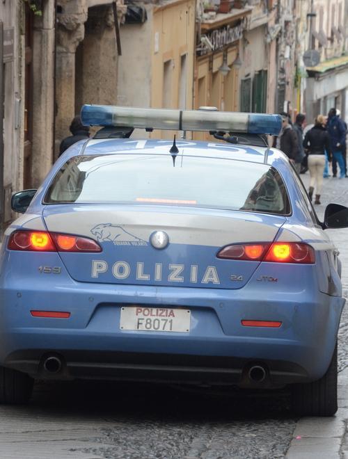Fermati su auto rubata, denunciati 