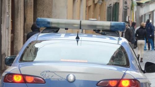 Fermati su auto rubata, denunciati