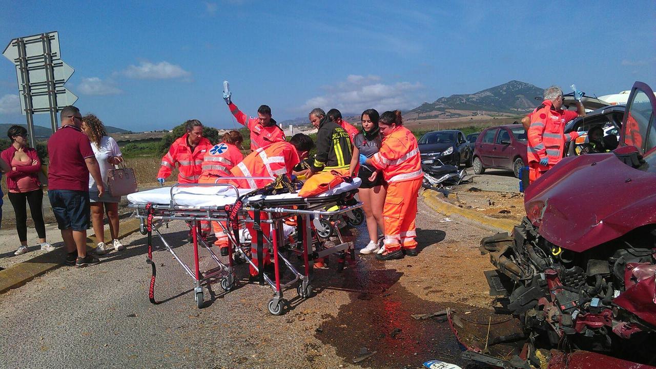 I soccorsi ai feriti sulla strada dei Due Mari