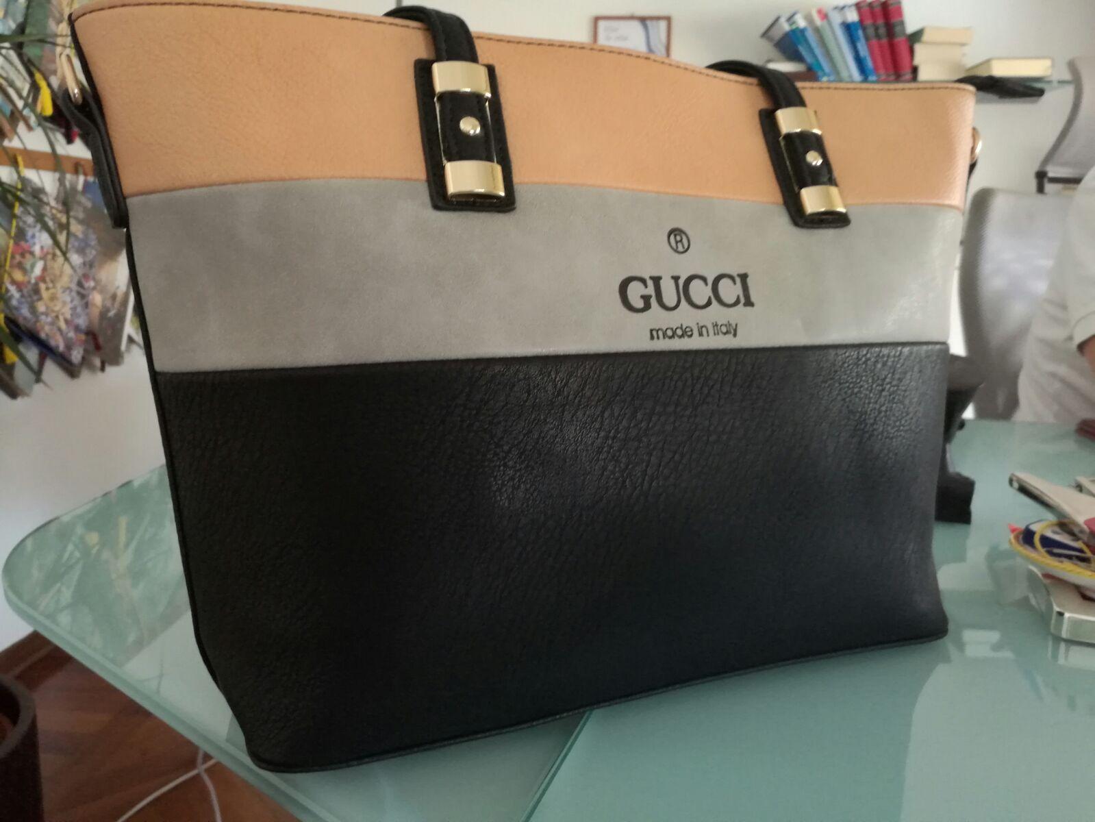 La borsa contraffatta 