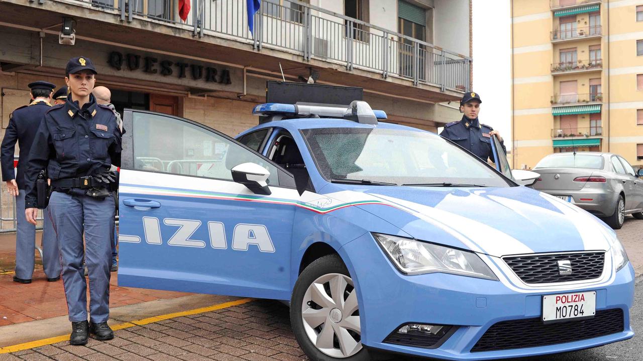 Una Volante della polizia (foto Gori)