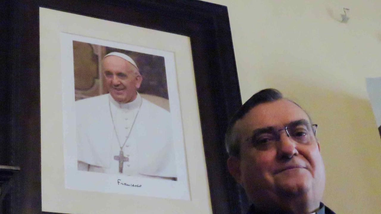 Il vescovo di Prato Franco Agostinelli