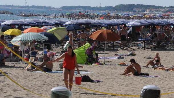 Spiagge nel mirino dei vandali