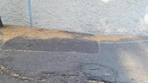 «Troppe multe alle moto, fate un parcheggio»