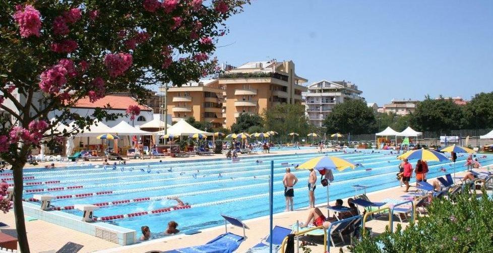 Tra i sassaresi e la piscina è questione di feeling 