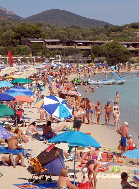 Supercafoni, l'estate senza regole di chi va per mare in Sardegna