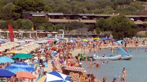 Supercafoni, l'estate senza regole di chi va per mare in Sardegna
