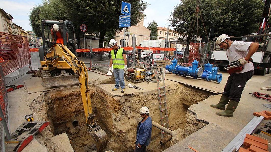 Agliana, due notti senz'acqua per lavori