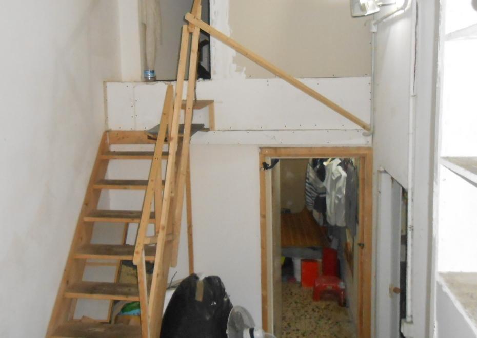 Un dormitorio nel magazzino 