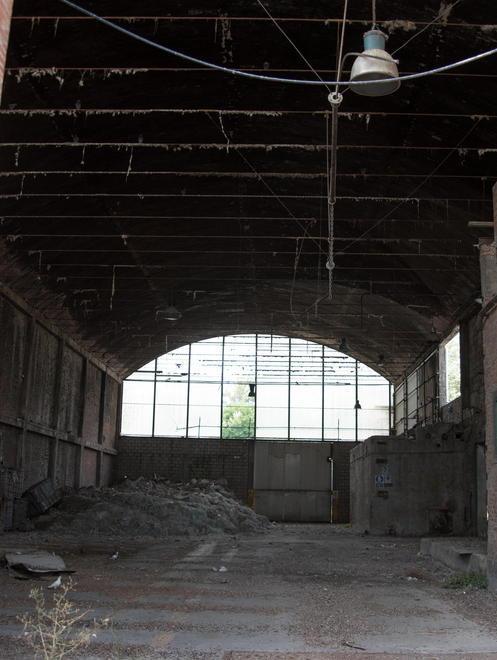 Via il tetto in eternit dell’ex cartiera Giusti 