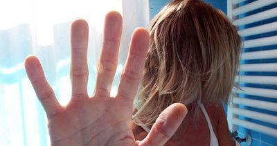 Maltrattamenti in famiglia 45enne finisce in manette
