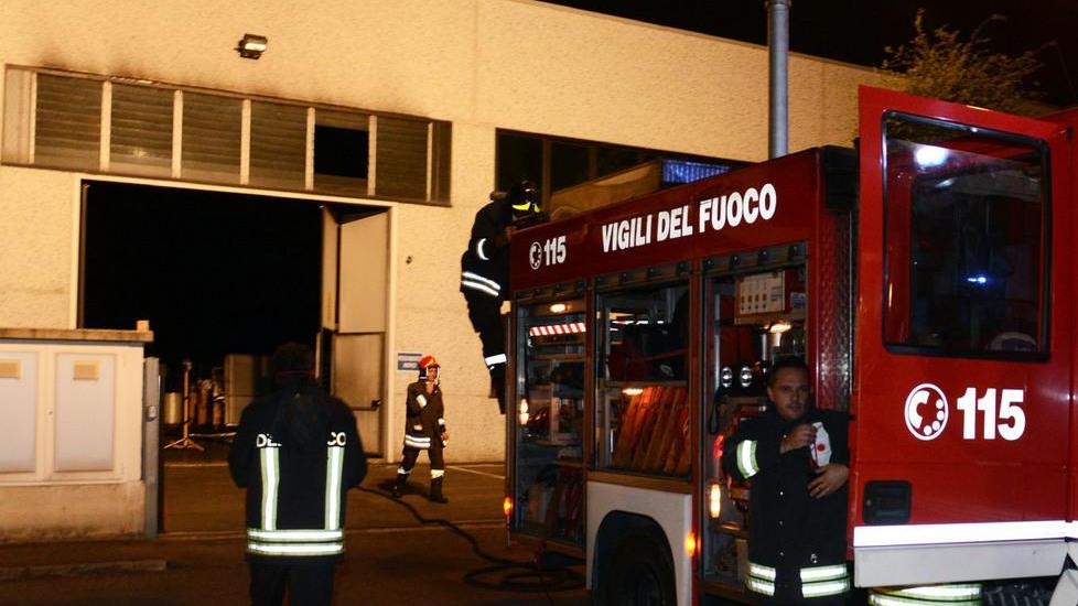 Incendio alla Pulsar, danni limitati