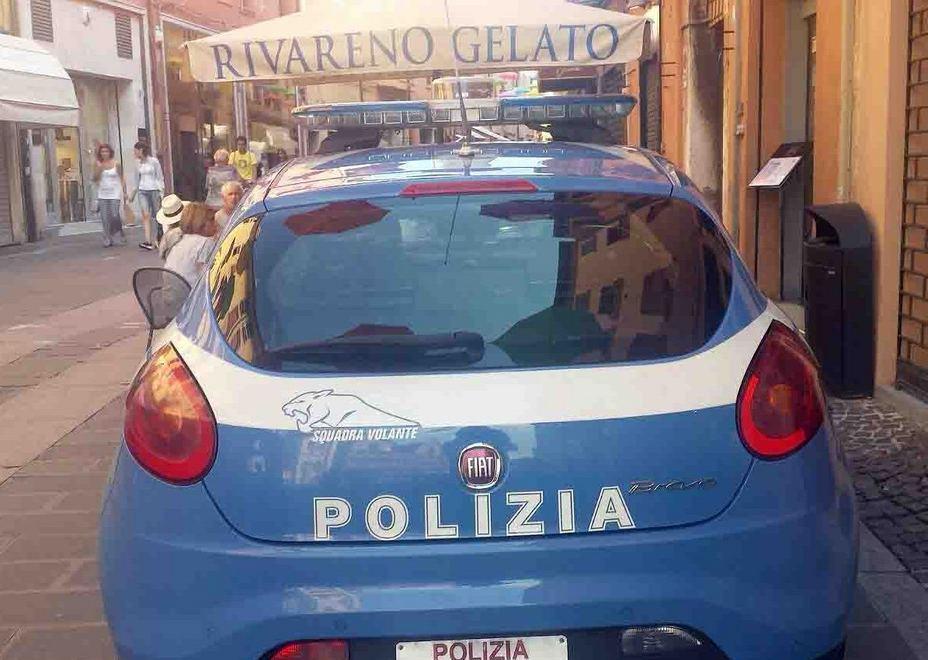 Spacciate banconote false 