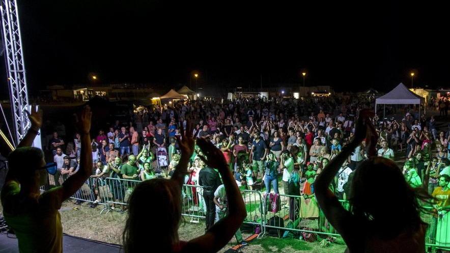 Muore dopo un malore al concerto