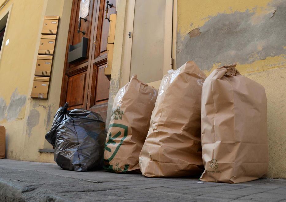 Caro il mio porta a porta a Capannoli si paga il 9% in più 