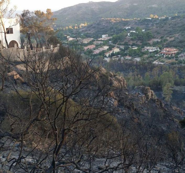 In prima linea durante il maxi rogo che aveva minacciato gli alberghi di Pula