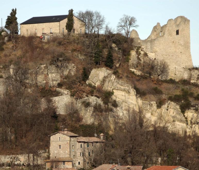 Canossa, cottura del Reggiano alla rupe