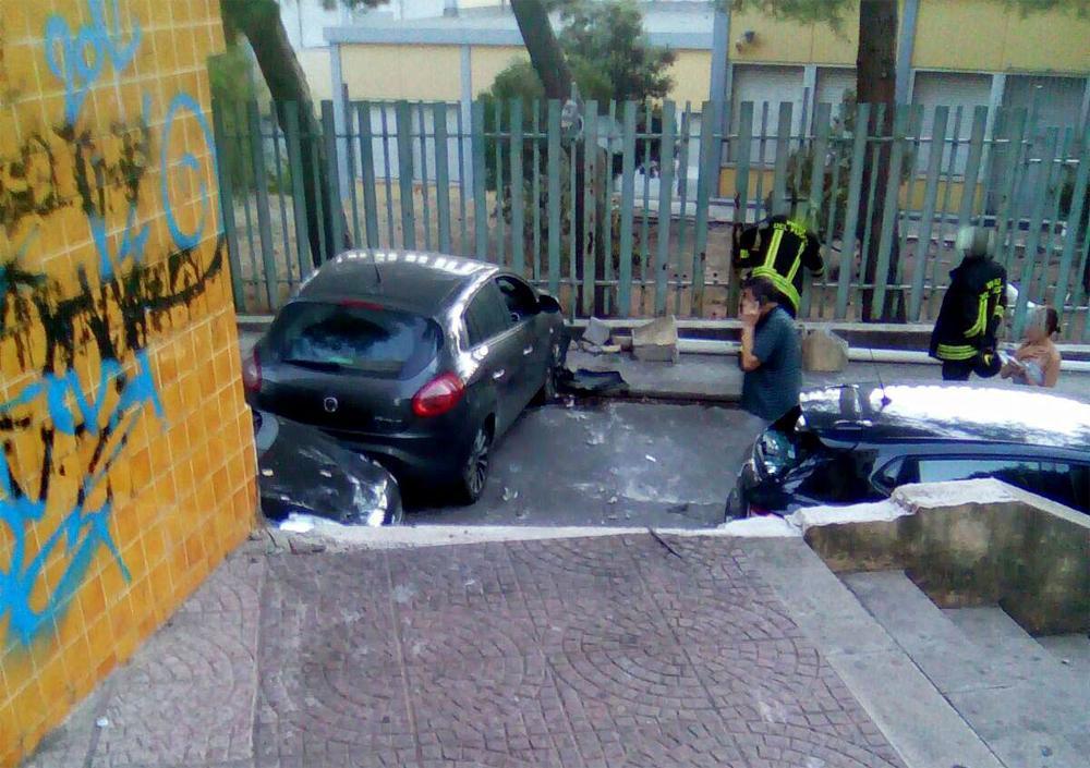 Sassari, un volo nell’auto senza controllo: una trentenne si salva 