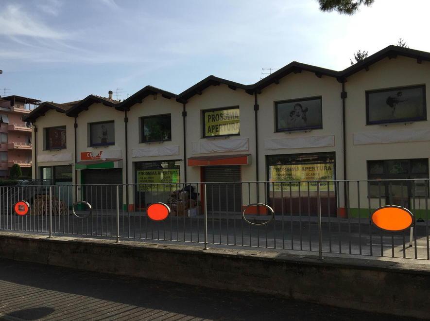 Chinatown nel viale ora anche un supermercato 