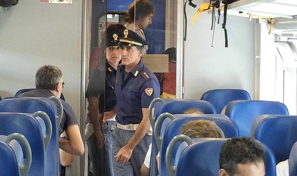 Ruba la catenina d’oro a un turista Giovane arrestato e condannato 