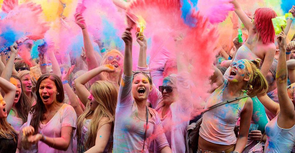 A Balai si gioca con l’Holi Festival 
