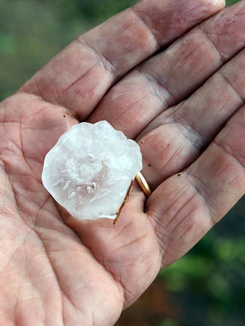 Grandine nelle frazioni e oggi allerta meteo 