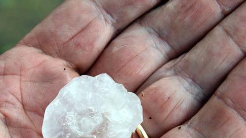 Grandine nelle frazioni e oggi allerta meteo