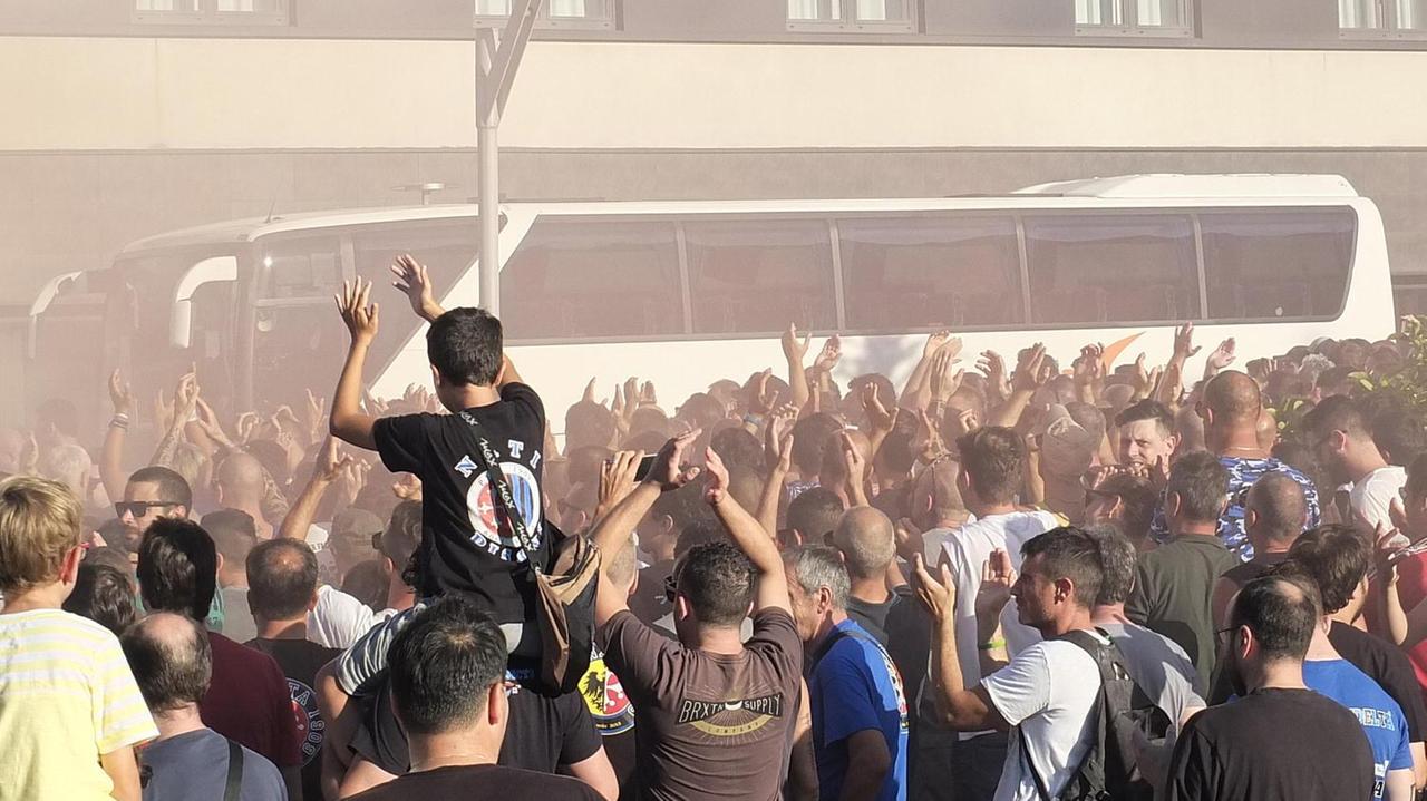 La contestazione del 3 agosto contro la società che fece annullare l'amichevole con il Celta Vigo (Muzzi)