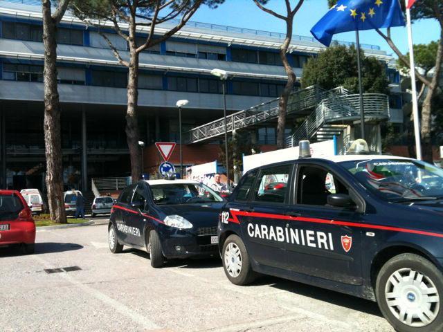 carabinieri all'ospedale Versilia