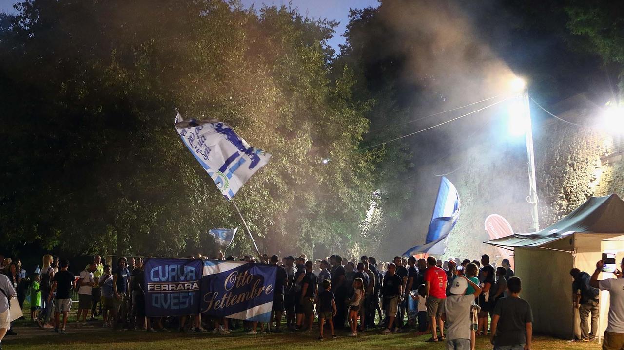 I tifosi alla presentazione della Spal al Puedes