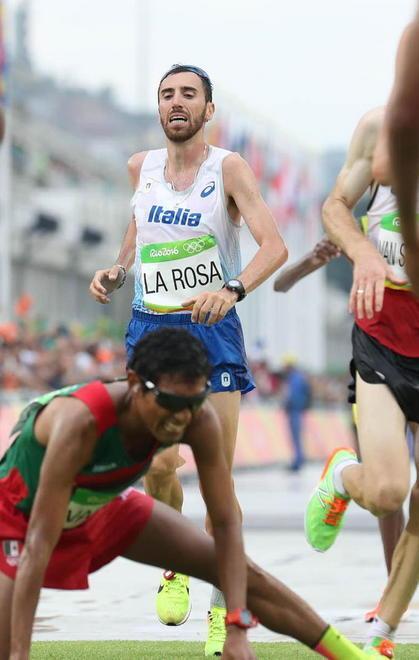 Stefano La Rosa sotto la pioggia i 42 km più belli 
