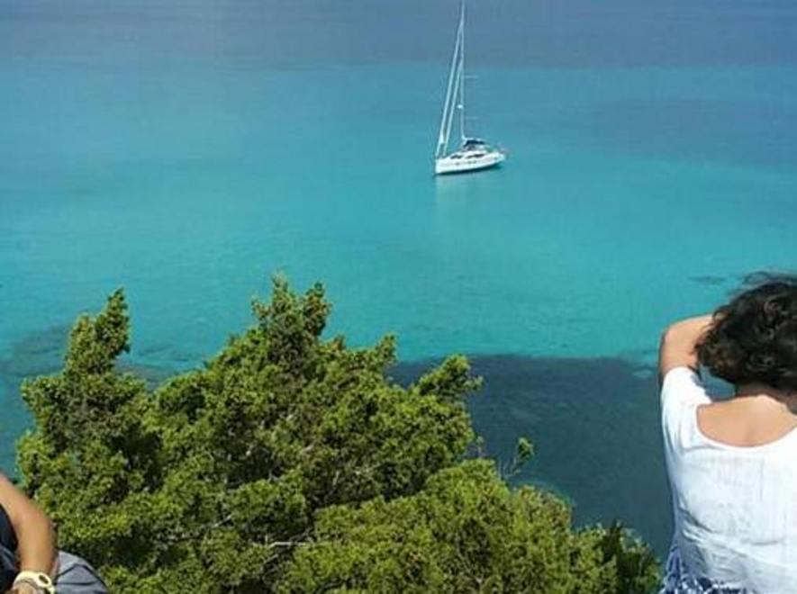 Panfilo nelle acque di Pianosa area protetta ma solo in teoria