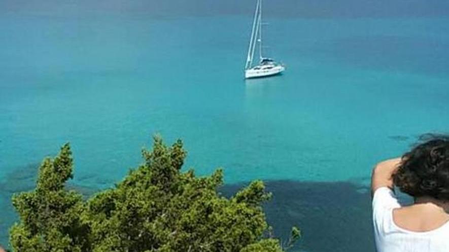 Panfilo nelle acque di Pianosa area protetta ma solo in teoria