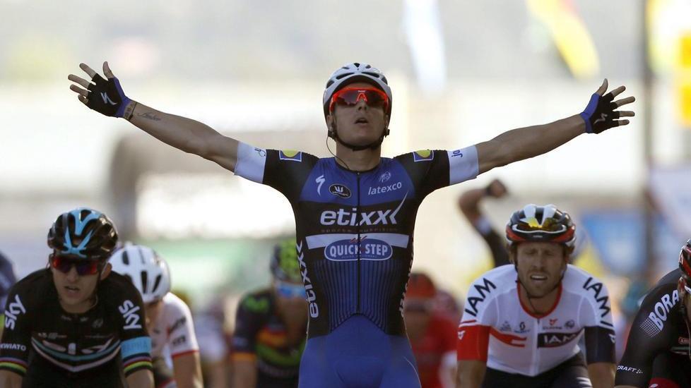 Vuelta, volata show di Meersman La maglia rossa a Kwiatkowski