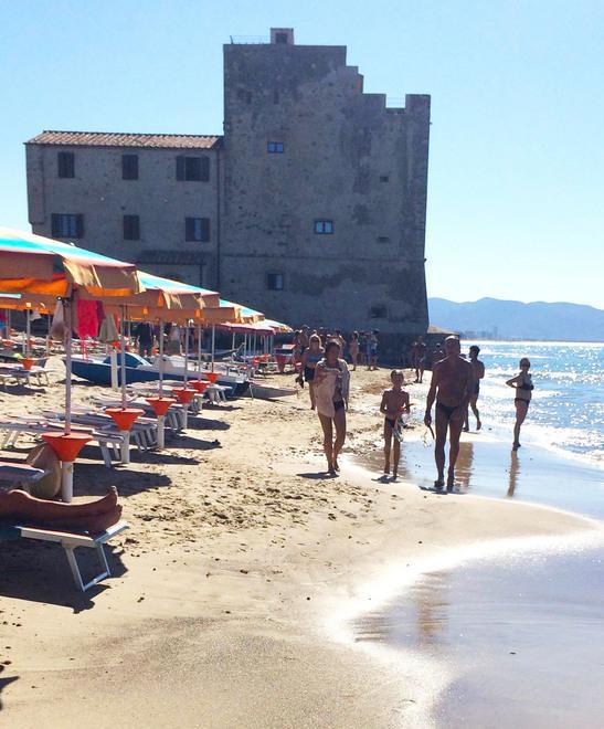 Spiaggia e mare, dove la natura trionfa 